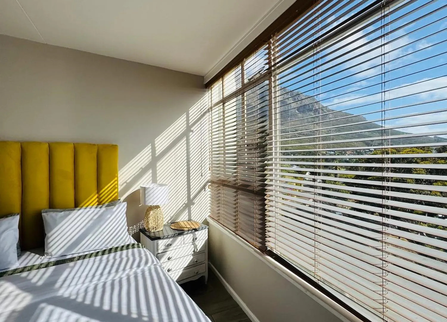 The Scenic Disa Park Apartment, Table Mountain, City & Ocean Views Cape Town 0*,  South Africa